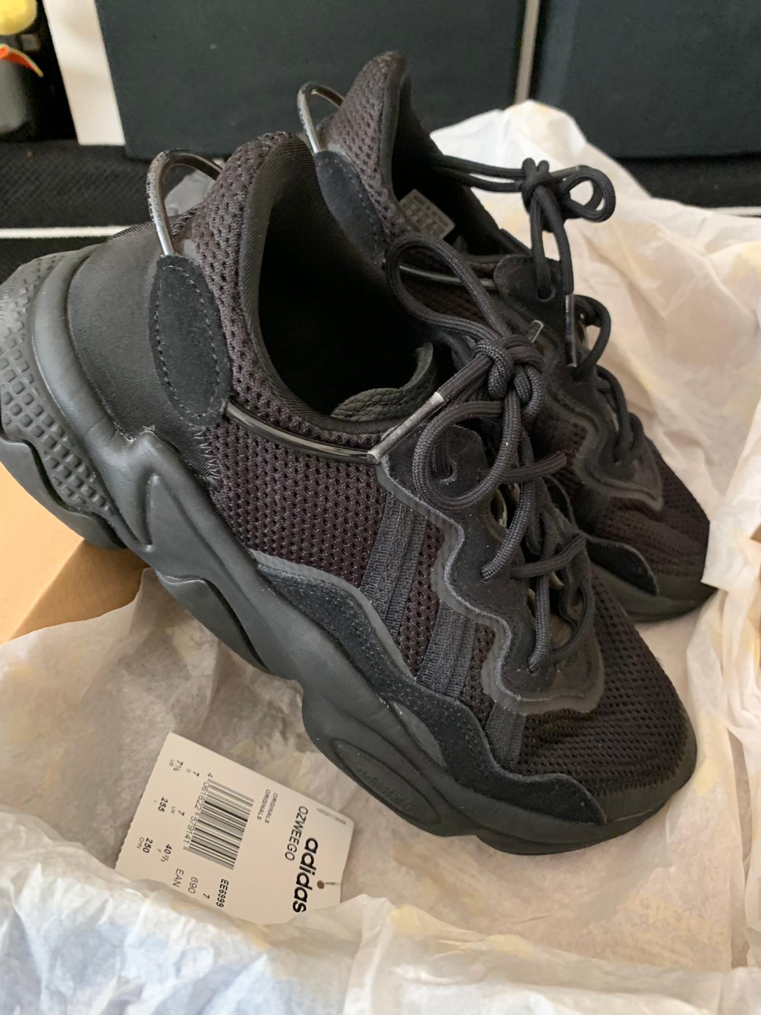 Adidas Ozweego Black Trainers Size 7 in 