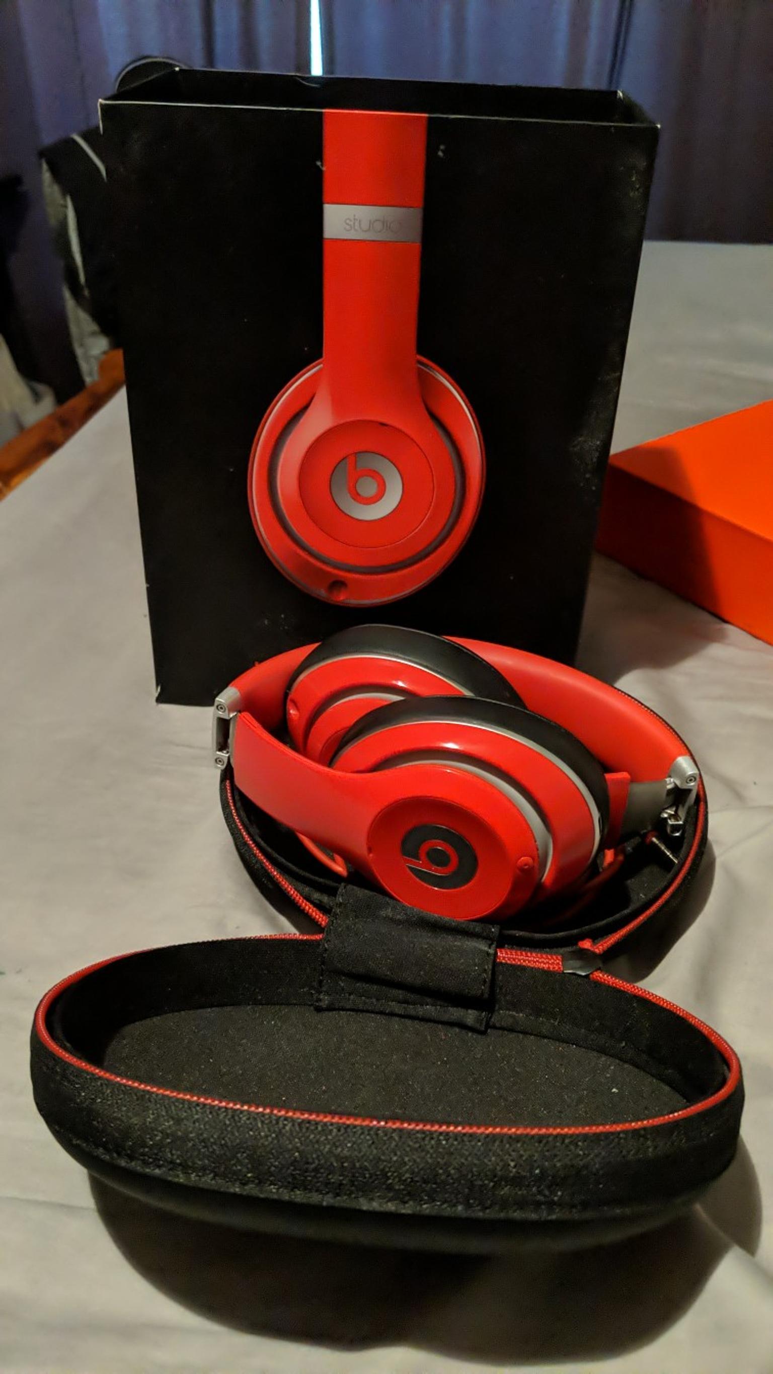beats studio wired red