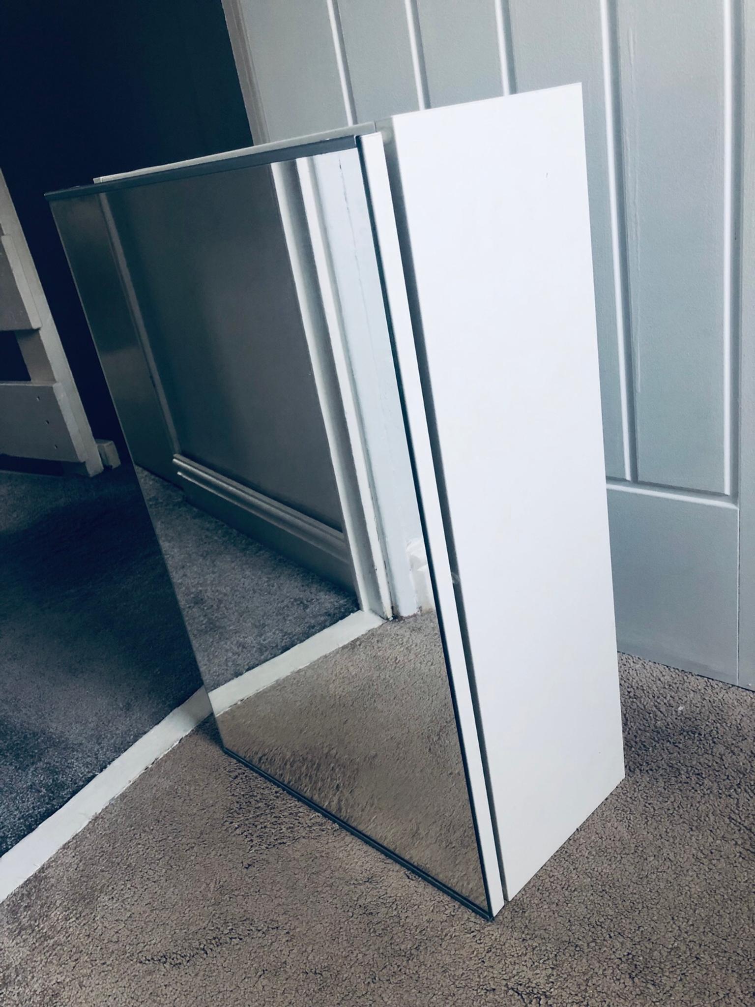 Mirrored Bathroom Cabinet In B77 Tamworth For 25 00 For Sale Shpock