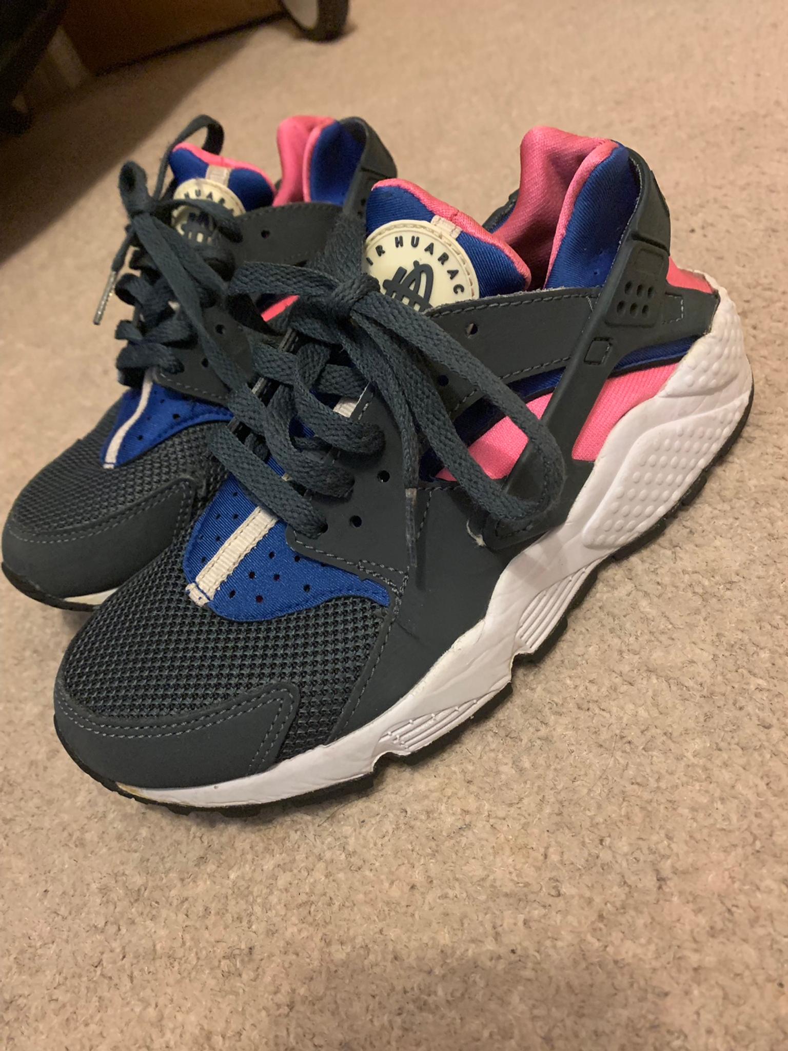 blue yellow and pink huaraches