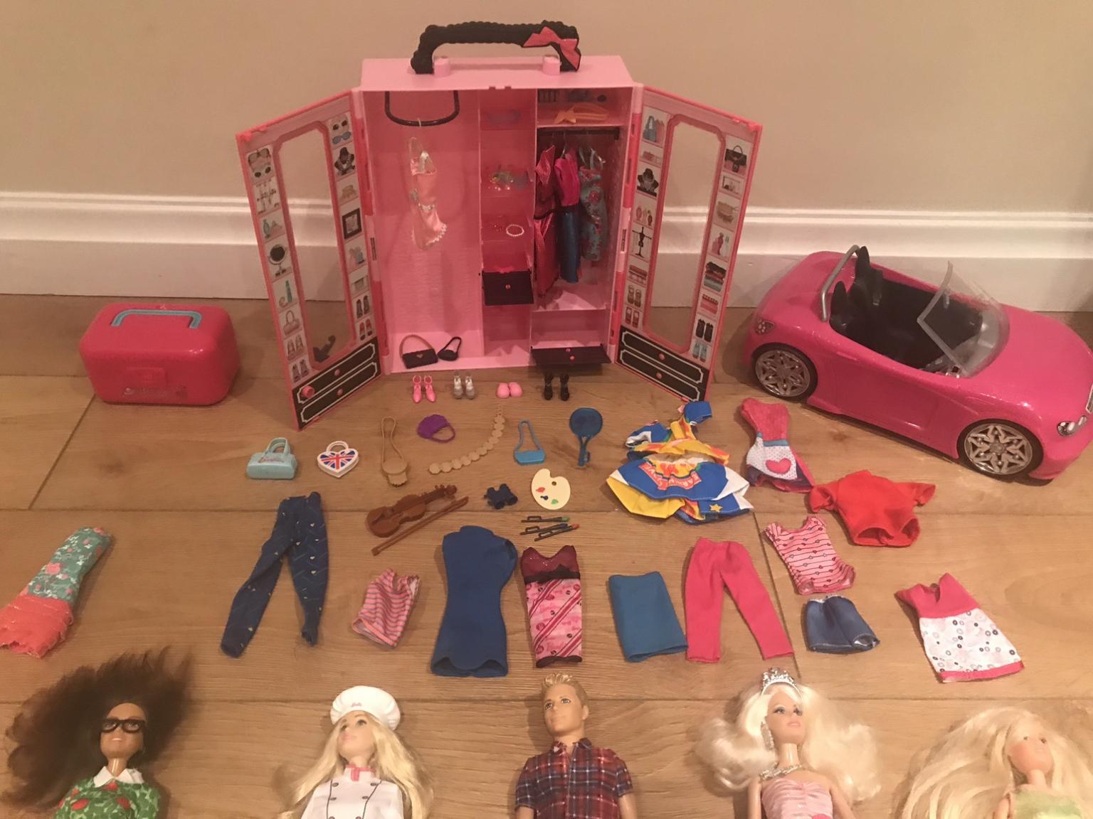 barbie closet, clothes, dolls and outfits in wf7 wakefield for £16.00