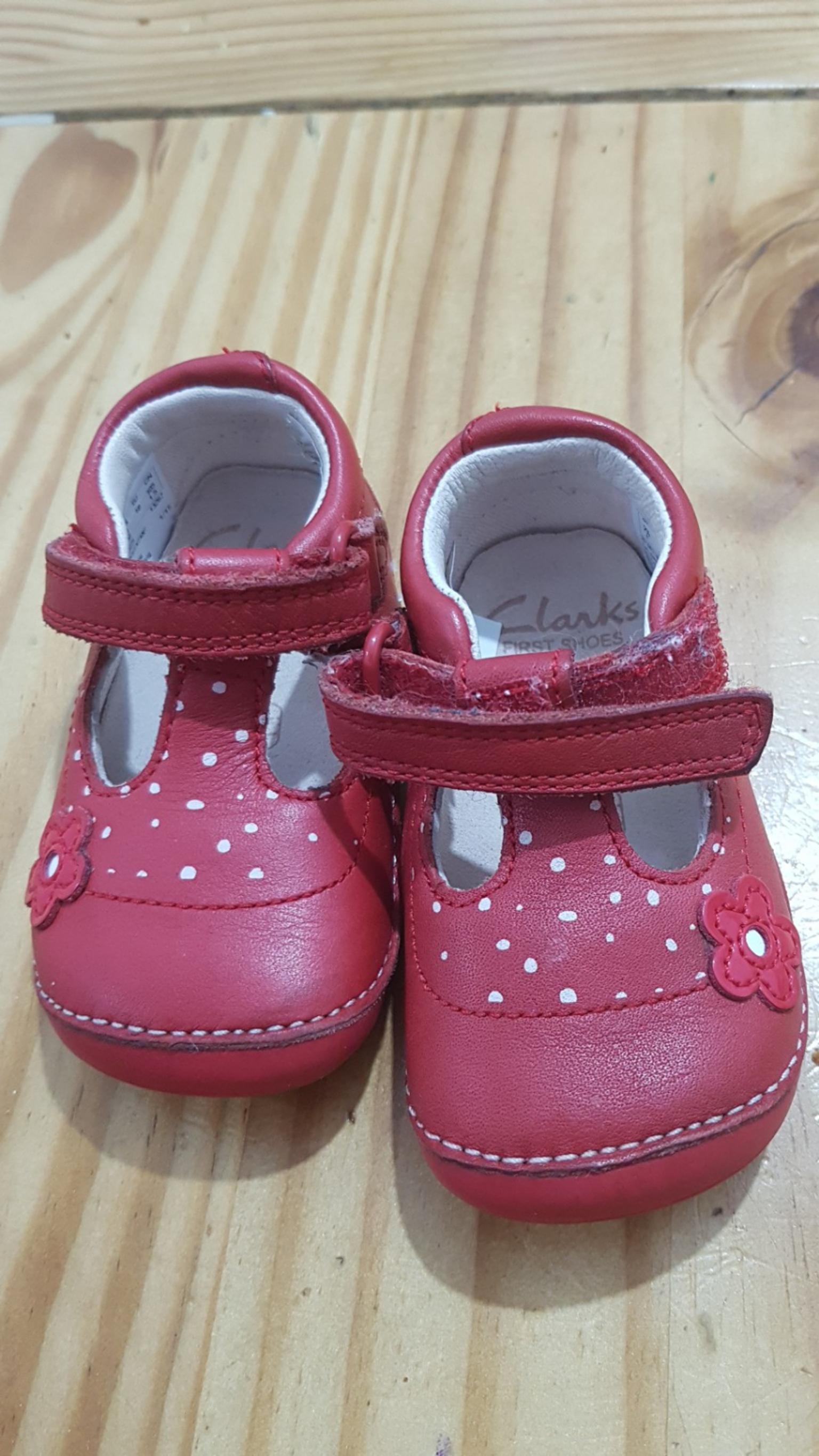 clarks shoes baby shoes