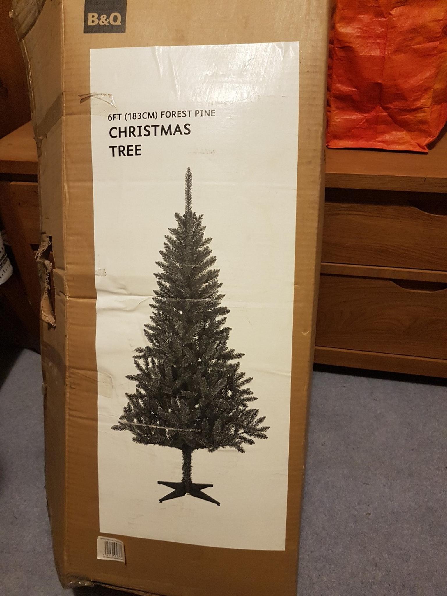 Forest Pine Artificial Christmas Tree In Rh6 Banstead For 20 00