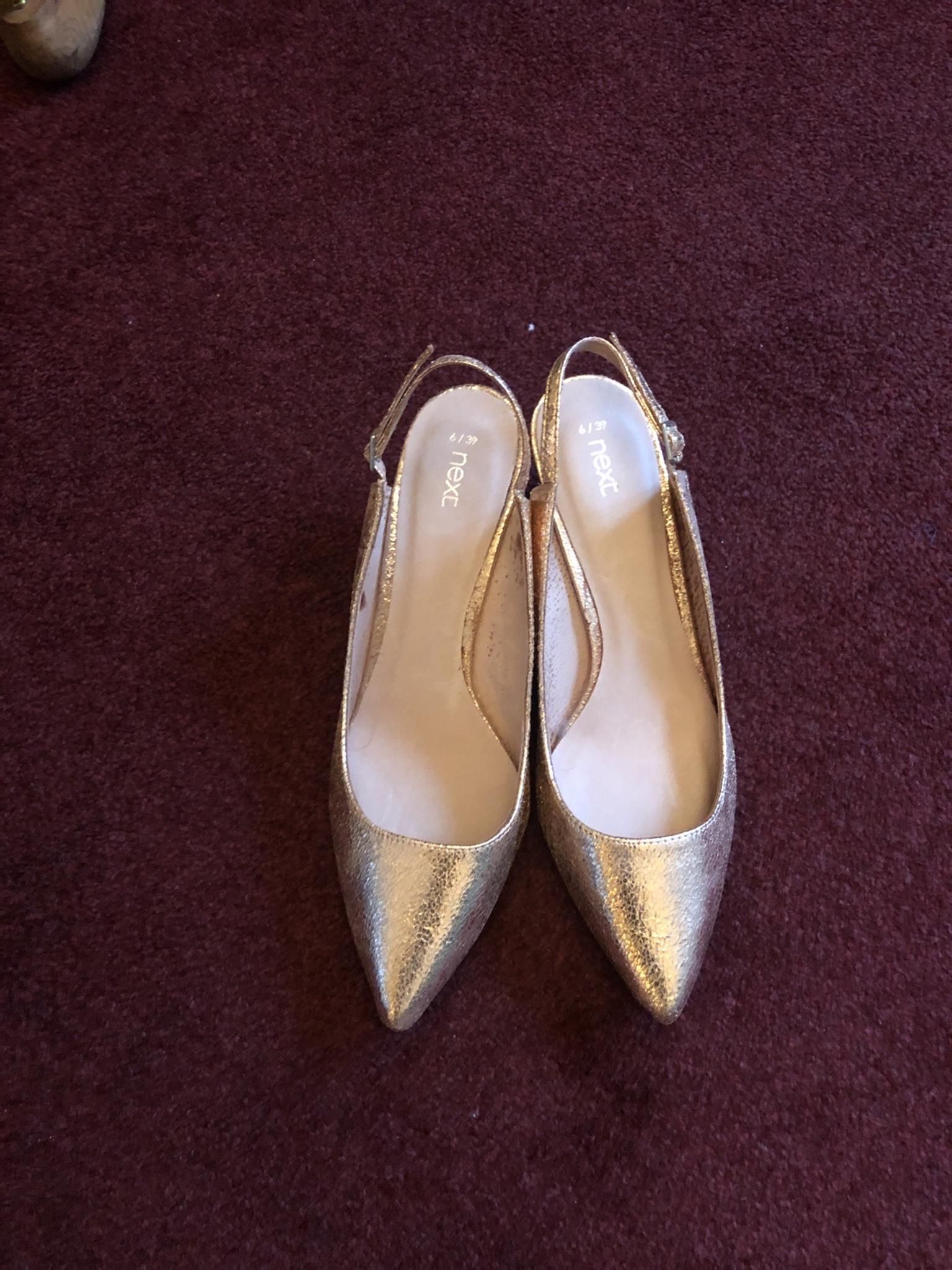 gold shoes size 6