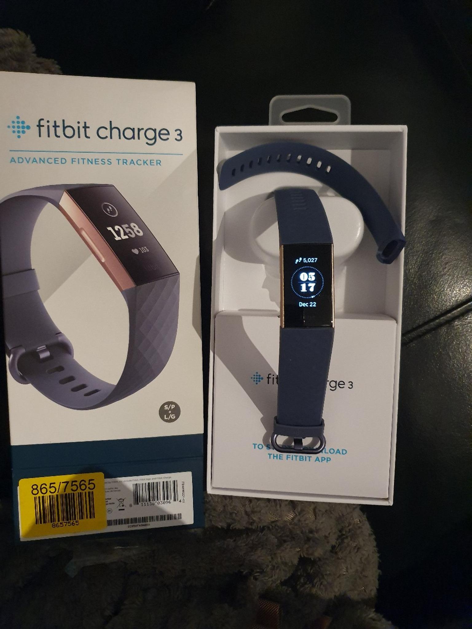 fitbit charge 3 what's in the box