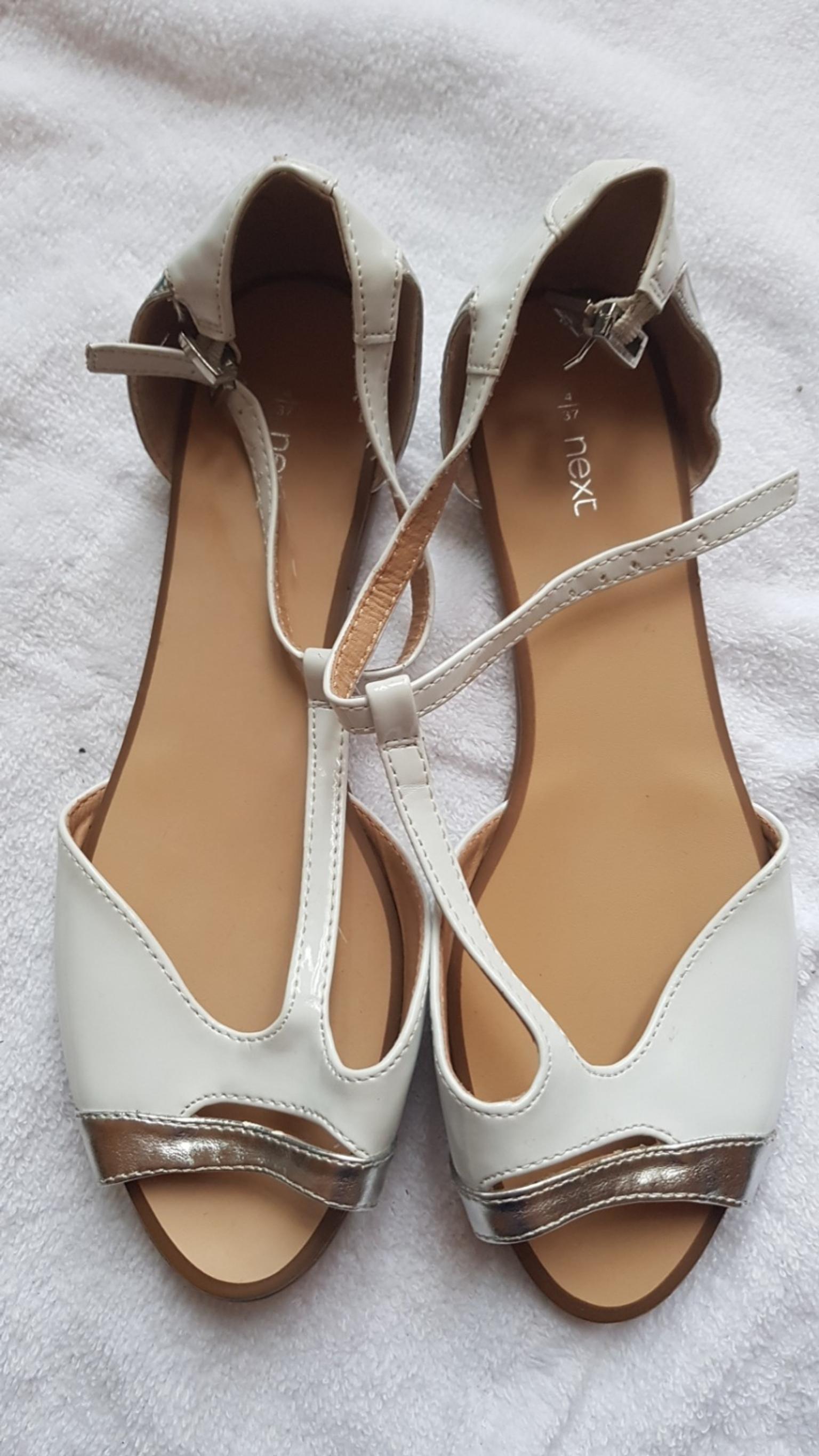 girls white sandals size 4