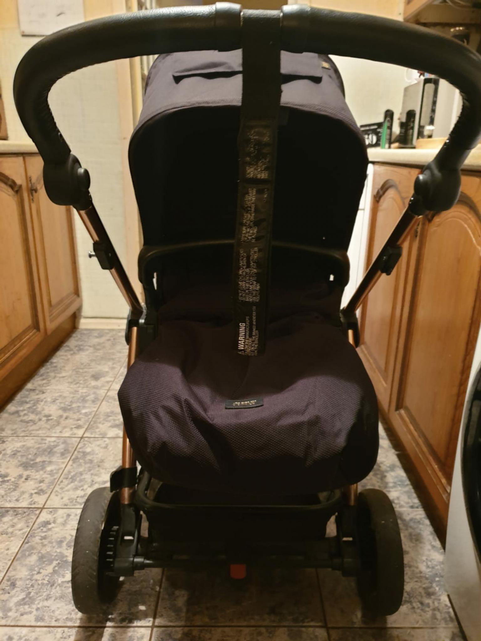 mamas and papas sola 2 car seat adaptors