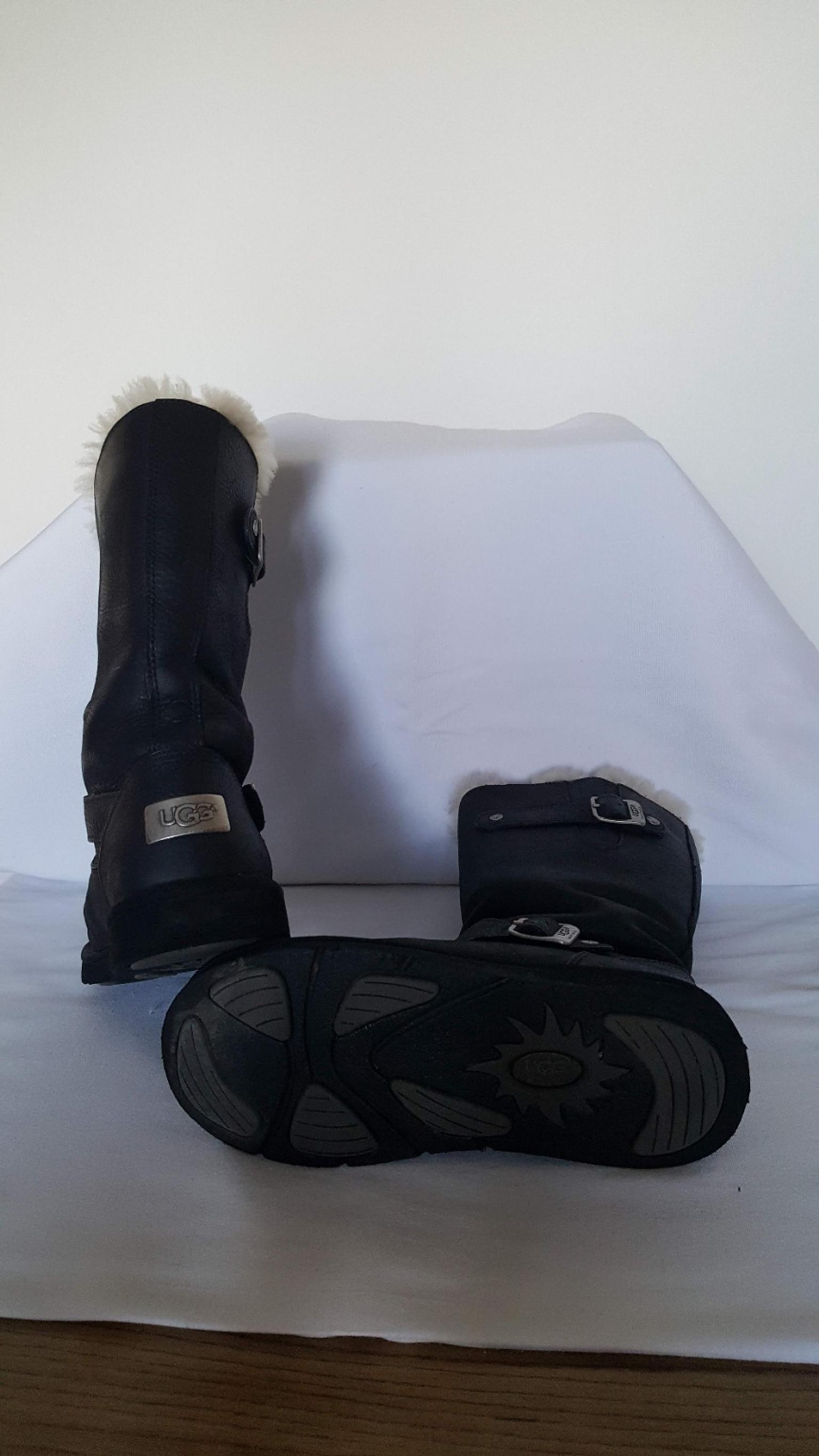 ladies ugg boots size 6.5