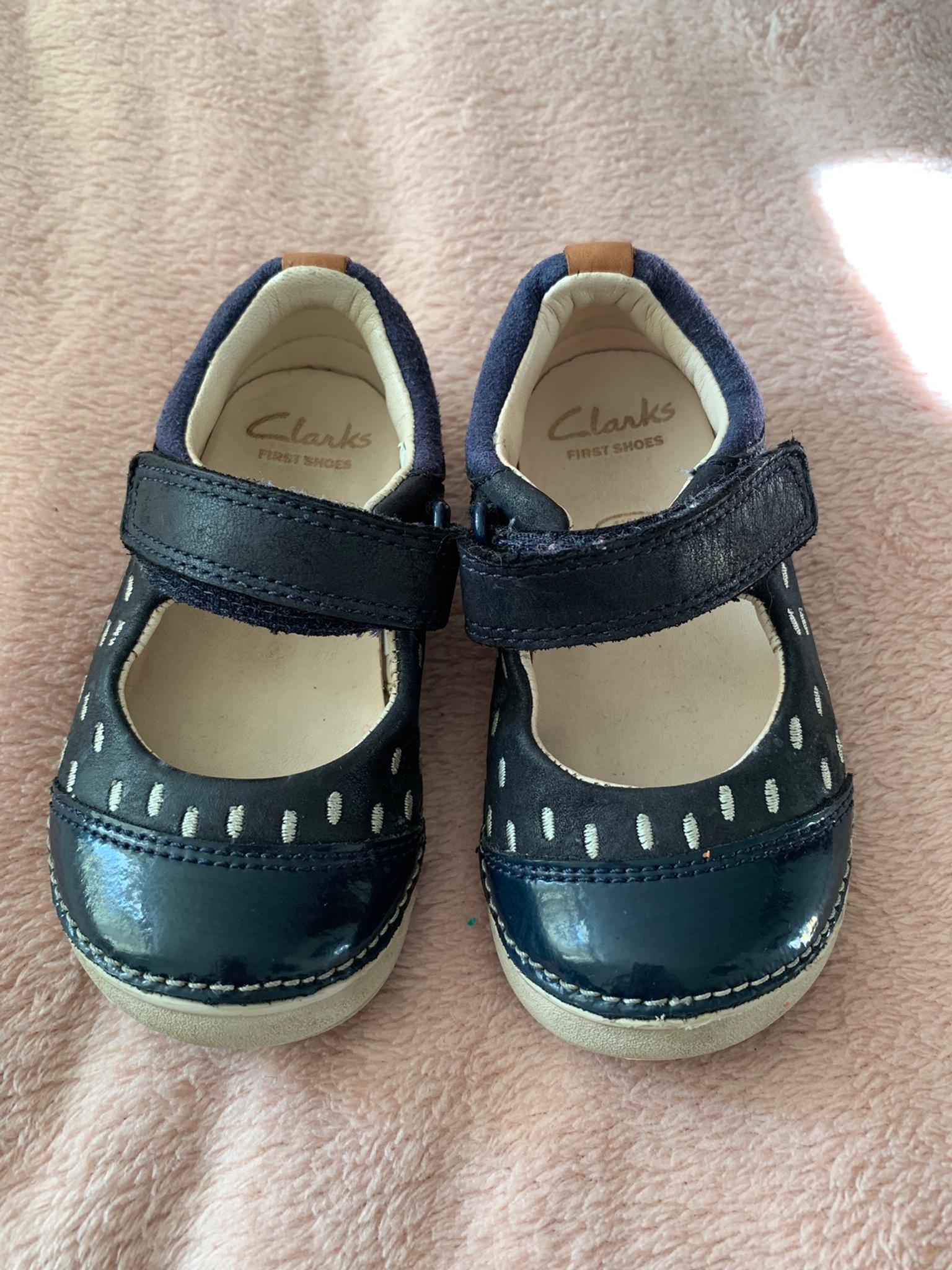 clarks baby girl shoes size
