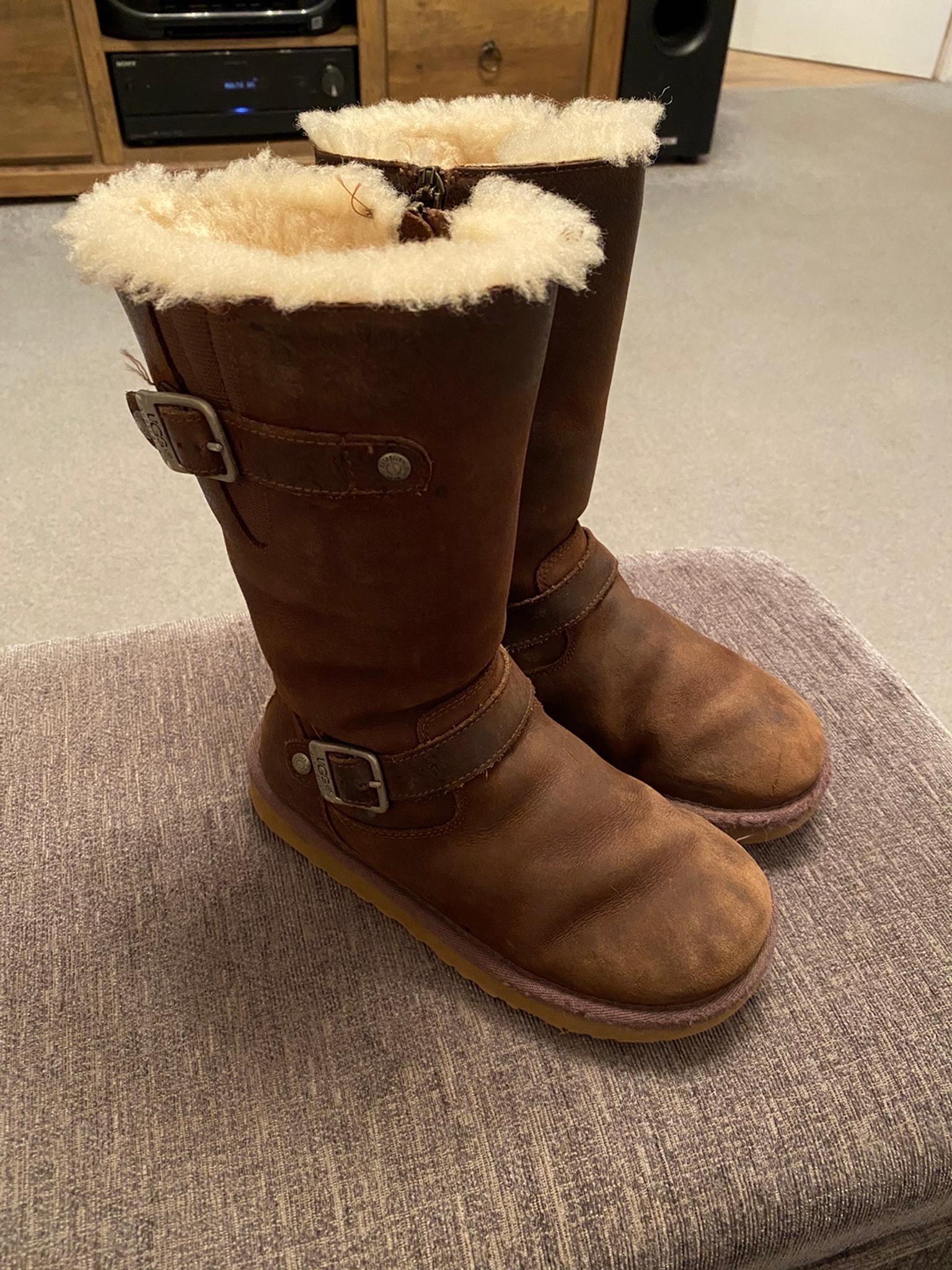 Girls UGG Boots size 13. in LE9 