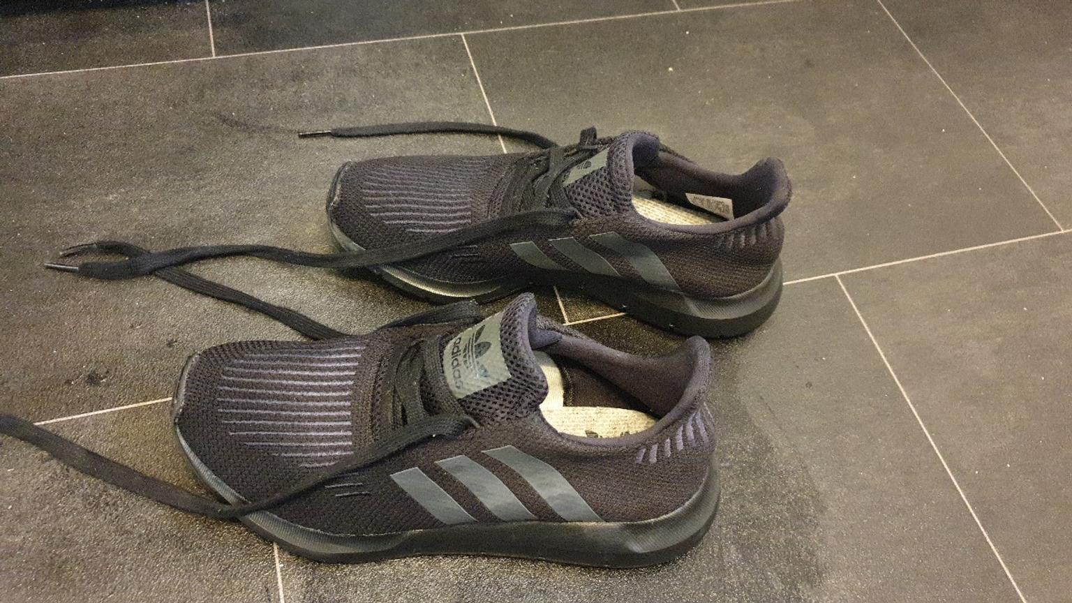 adidas black trainers size 4