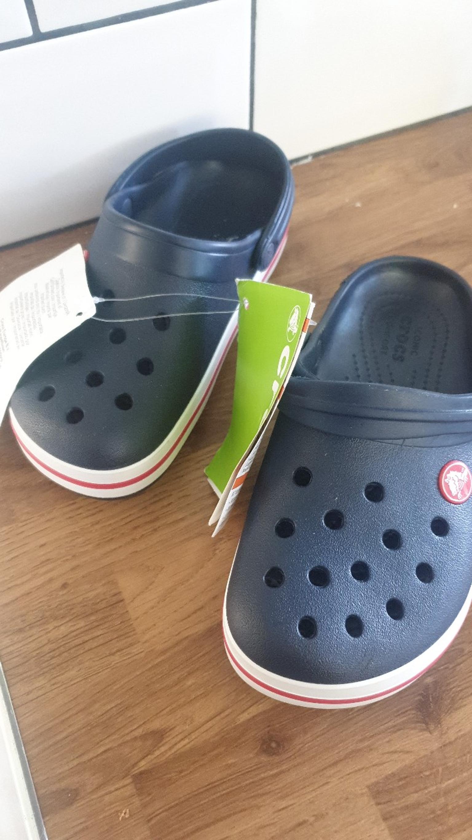 size 13 crocs shoes