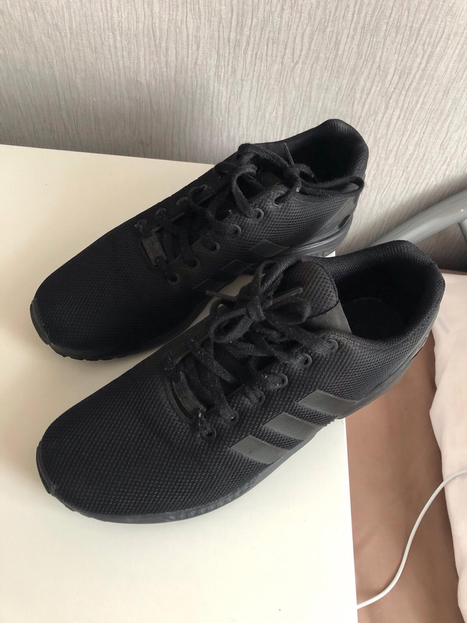 mens black adidas trainers size 10