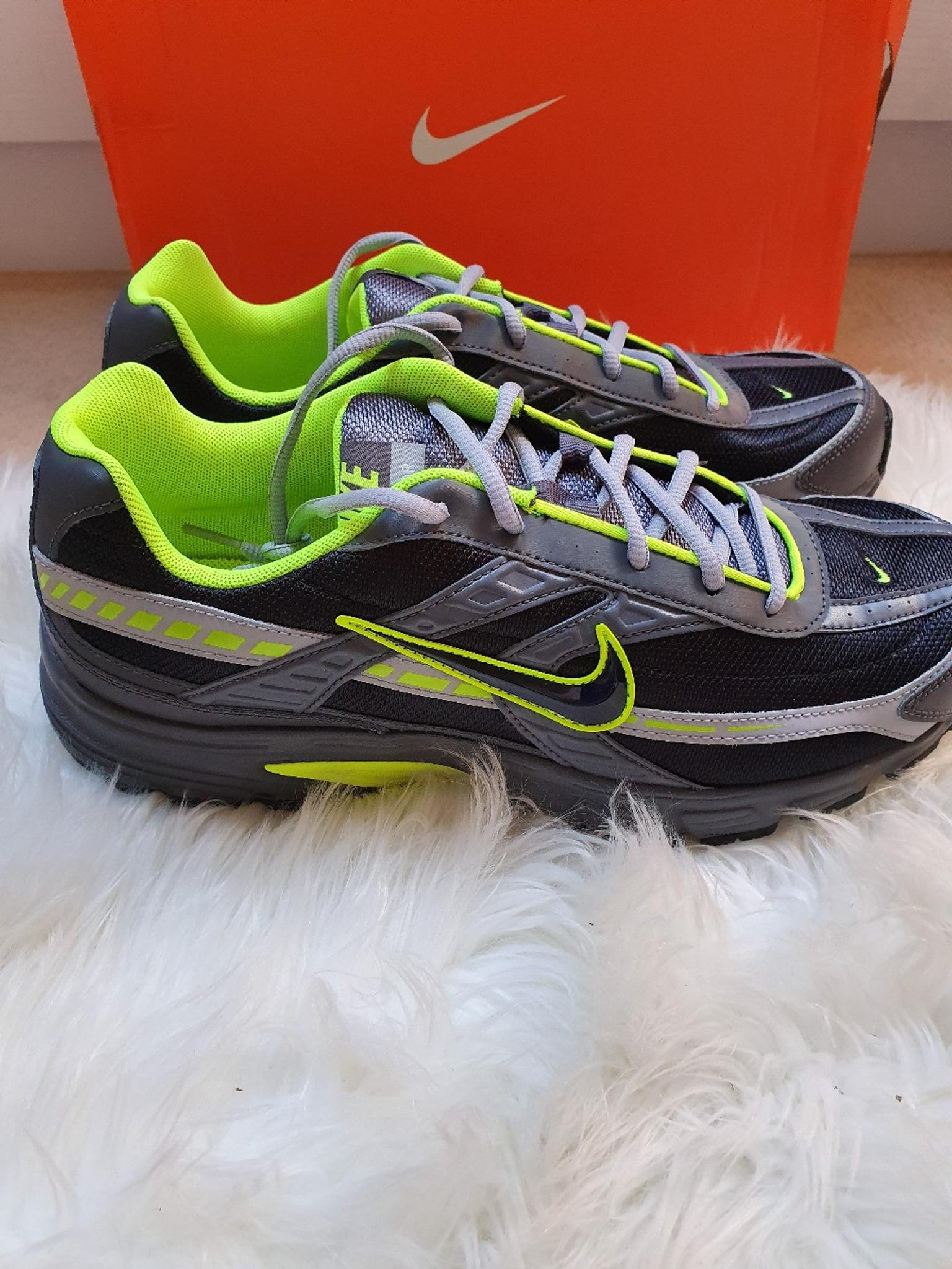 mens trainers size 10