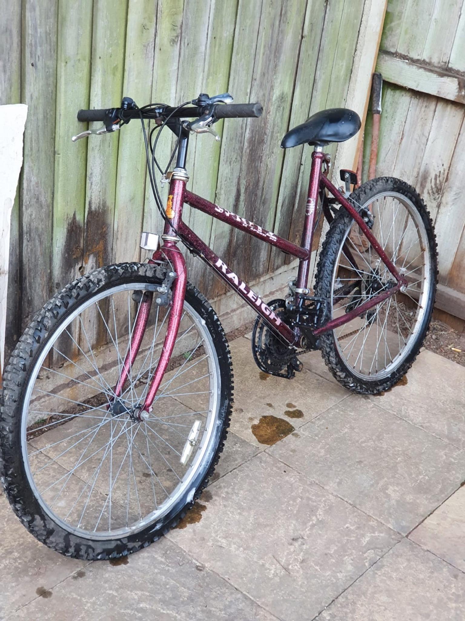Womens 80s mountain bike in B31 Birmingham for £40.00 for sale Shpock