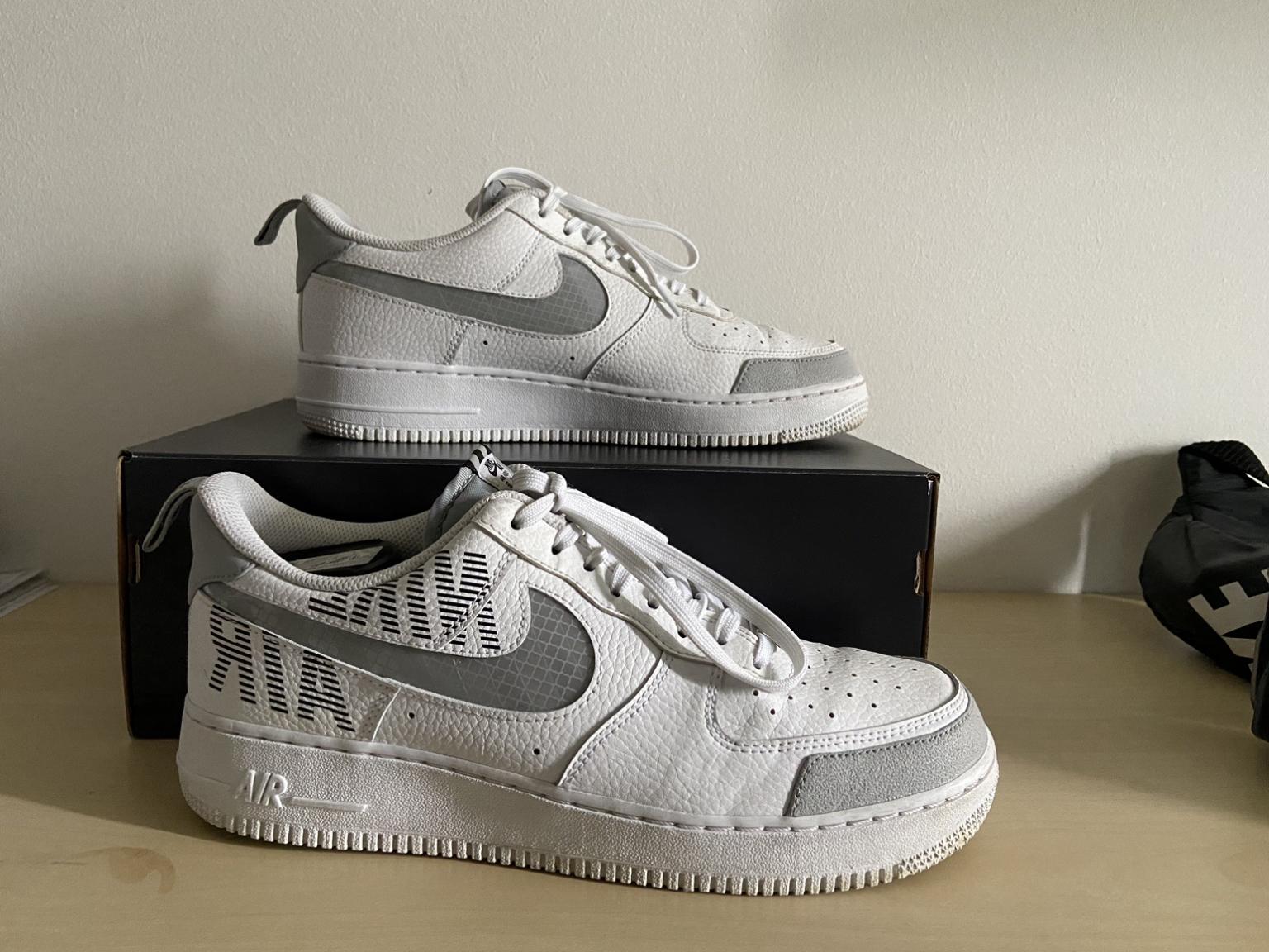nike air force 1 lv8 reflective