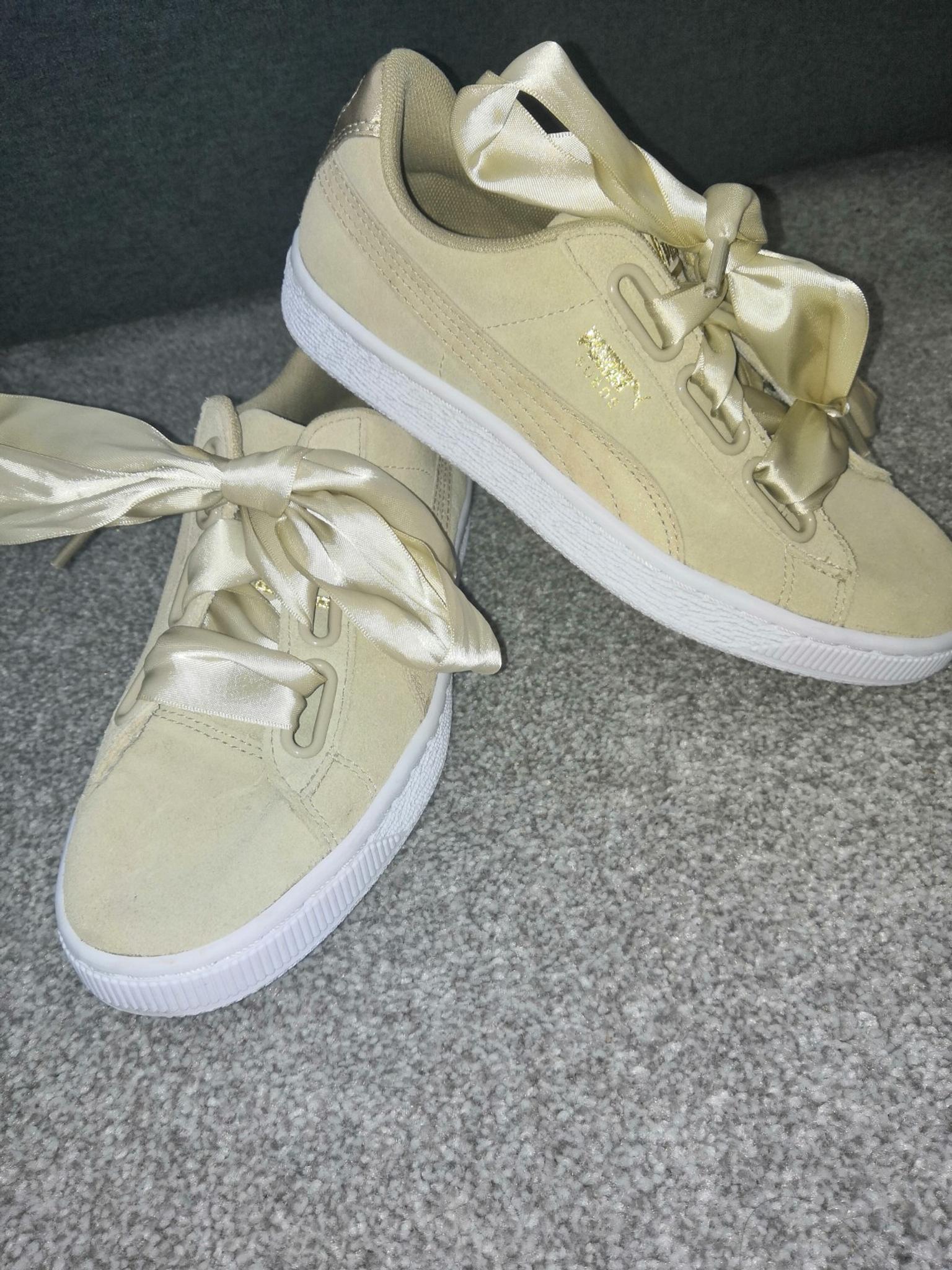 puma suede trainers size 4