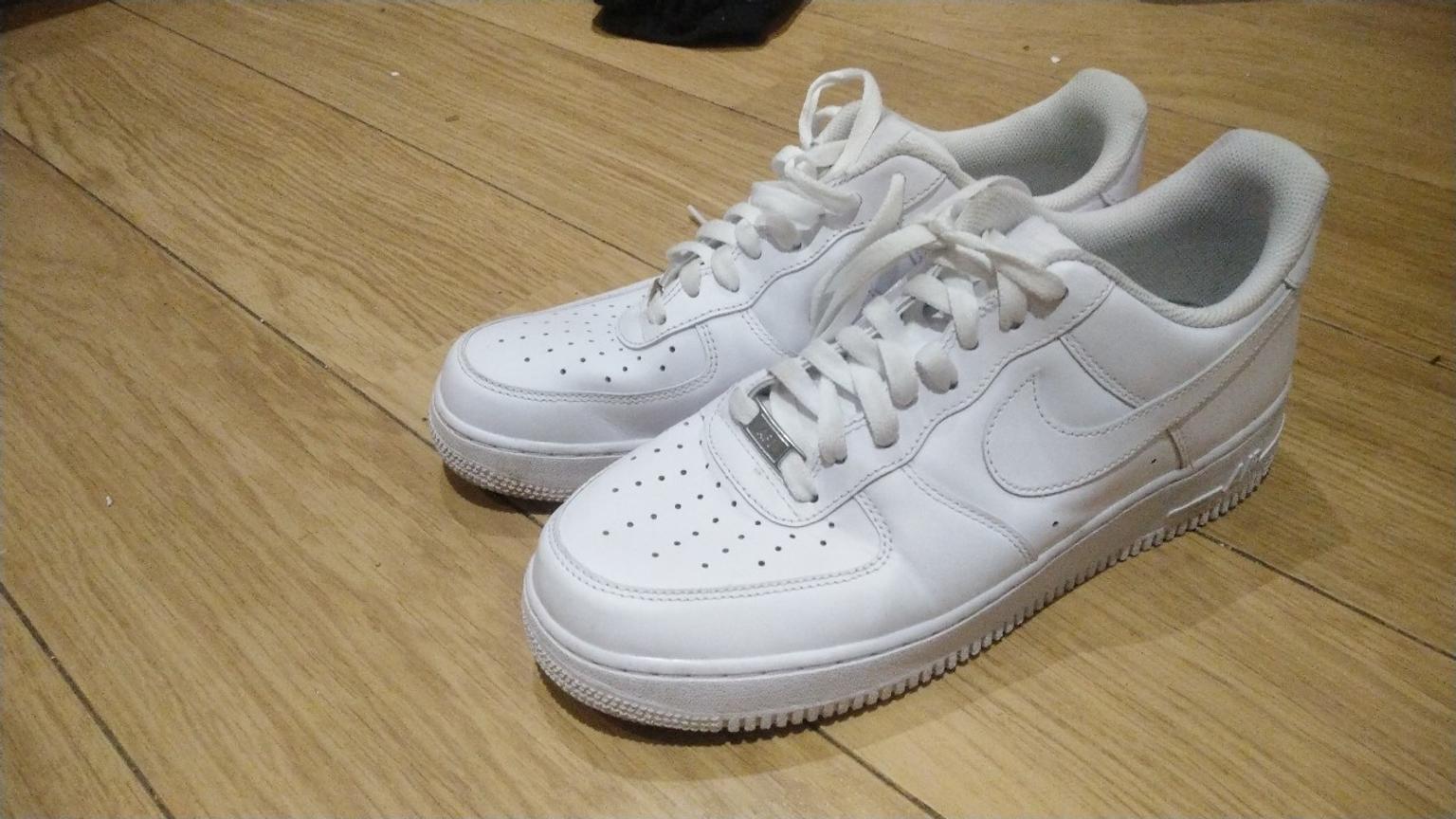 white air forces mens size 9