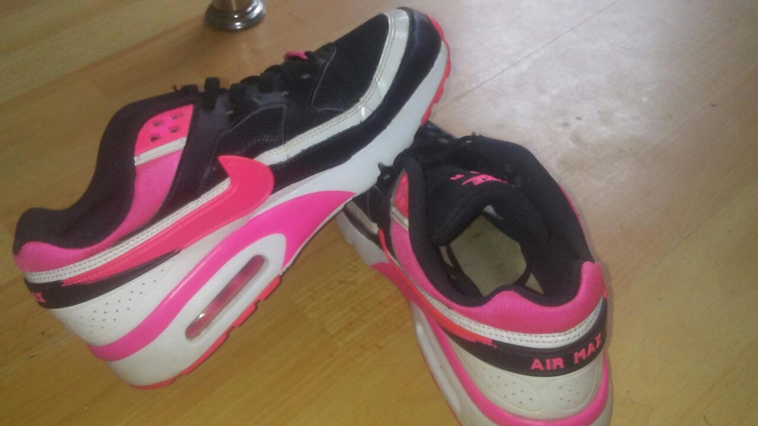 ladies nike trainers size 5