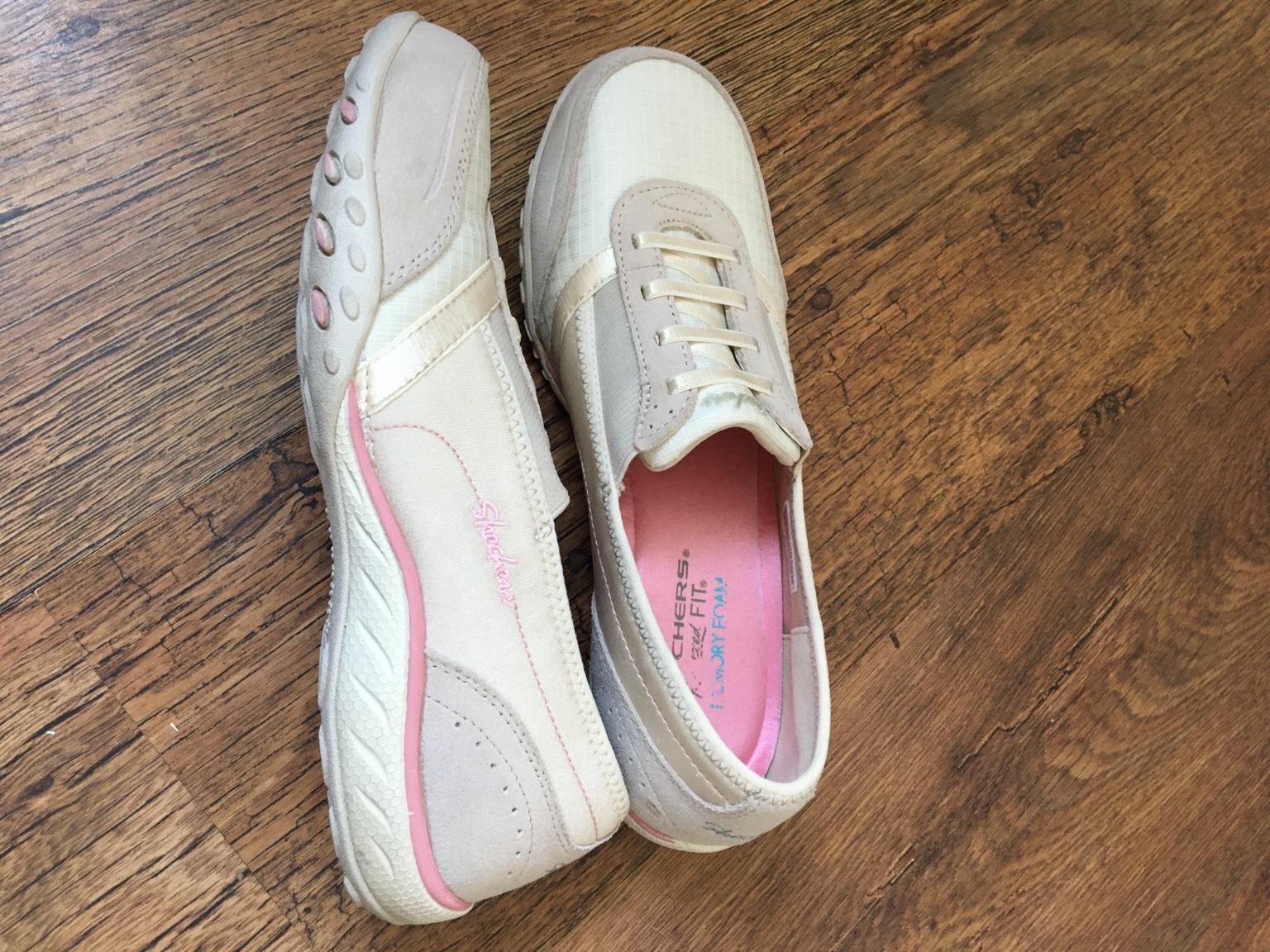 ladies leather trainers size 6