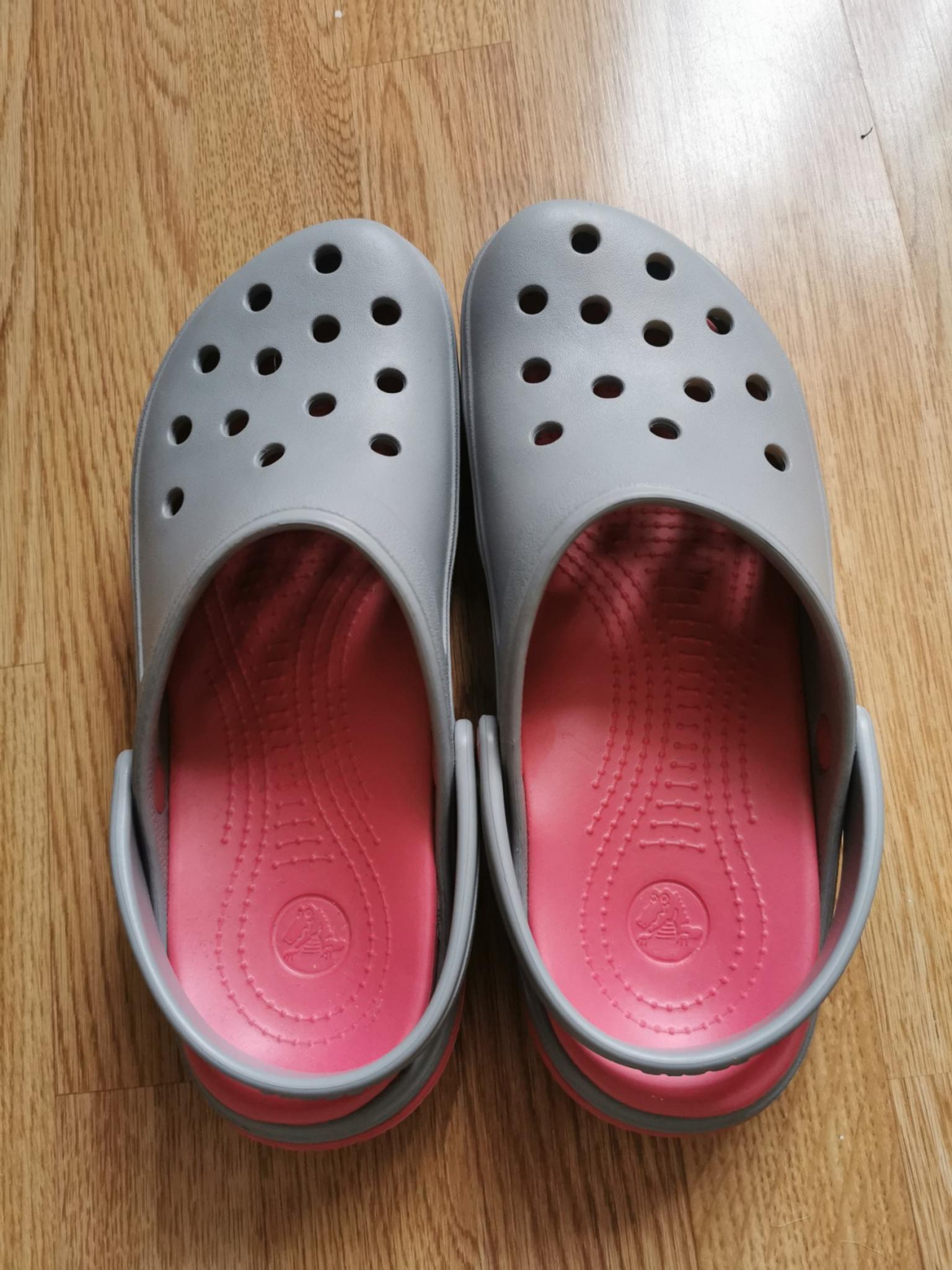 crocs size 8 womens
