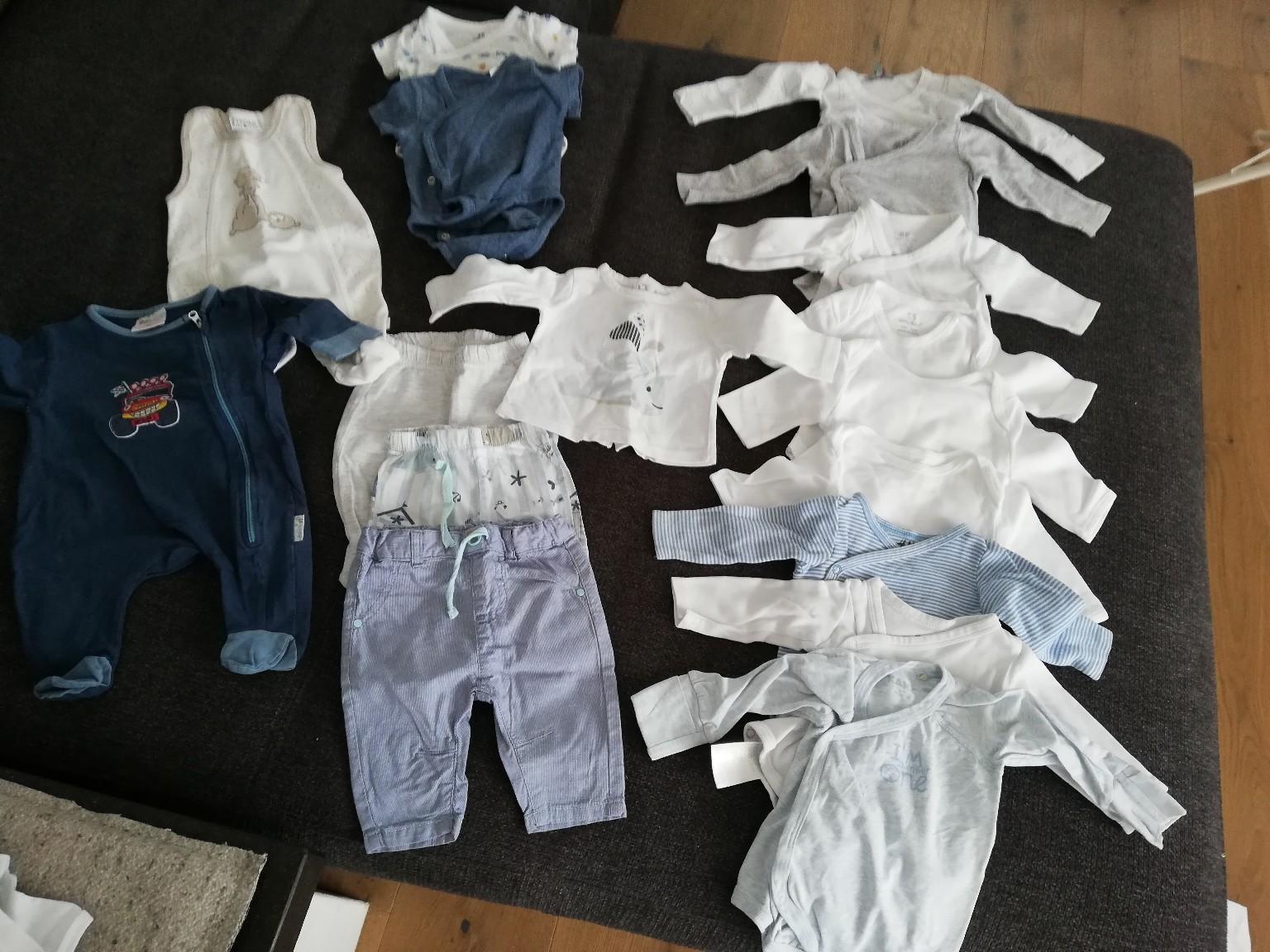 Baby Kleidung Junge Gr 50 In 6261 Gemeinde Strass Im Zillertal Fur 15 00 Zum Verkauf Shpock At