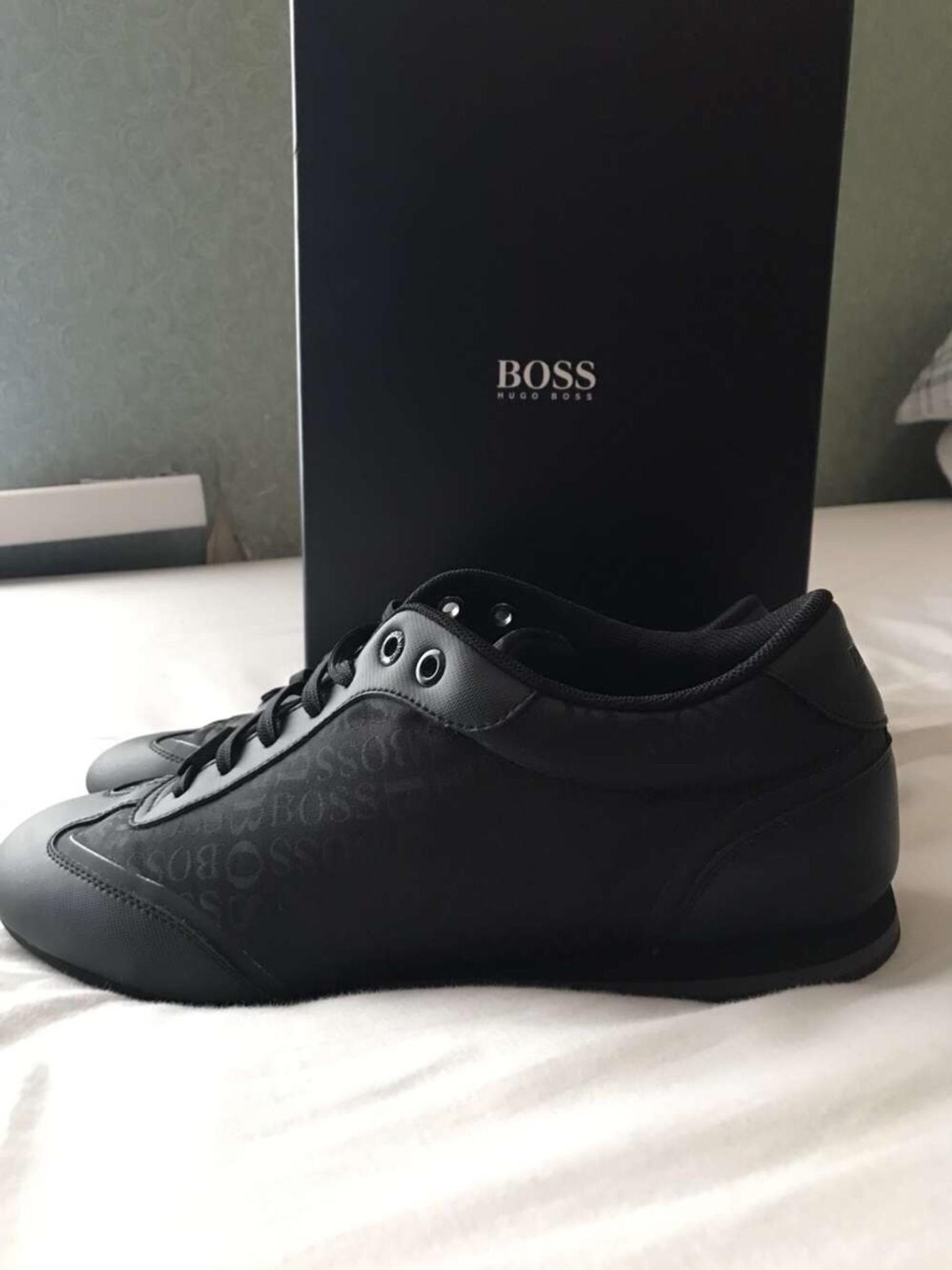boss trainers size 8