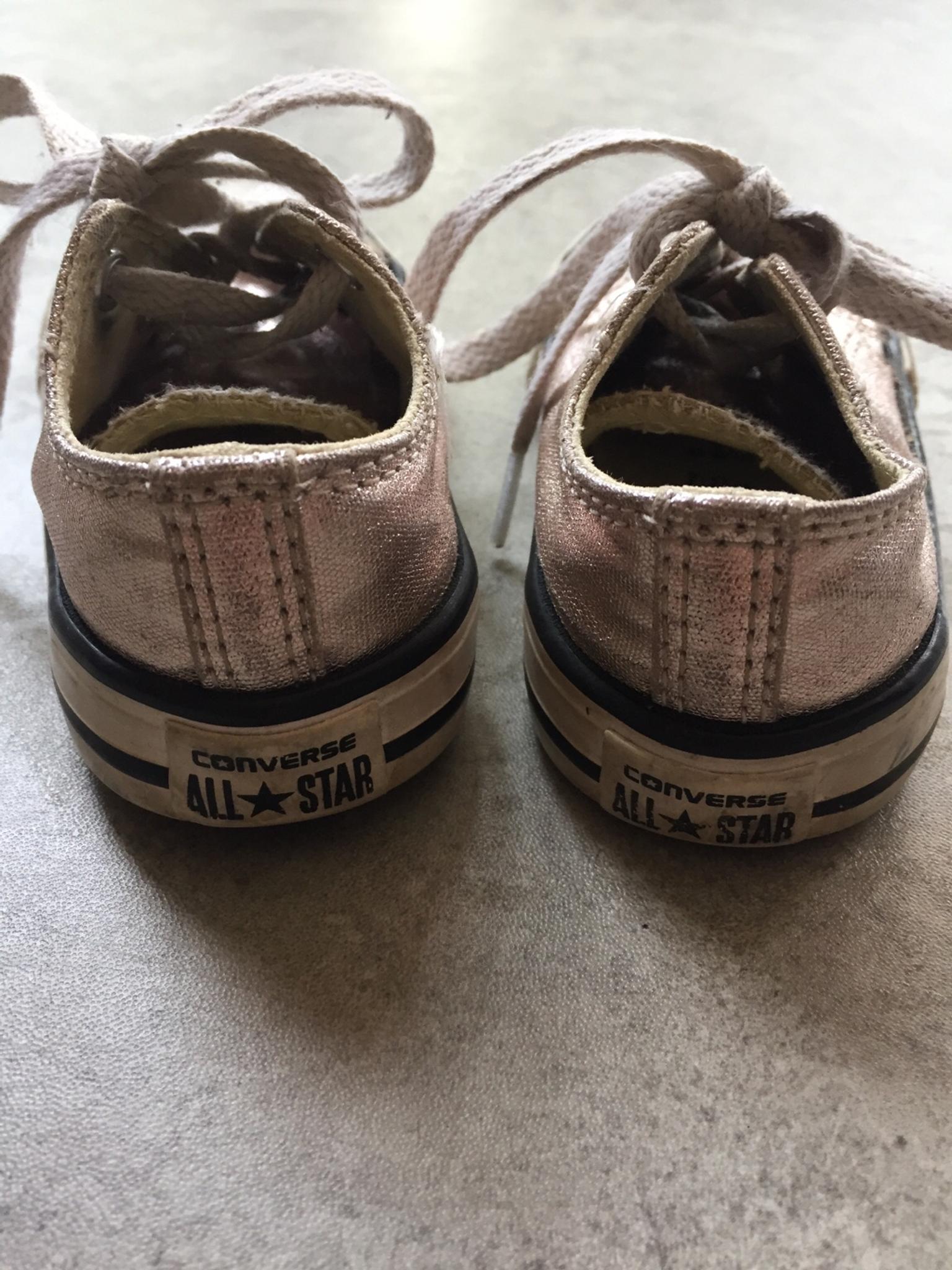 gold converse size 6