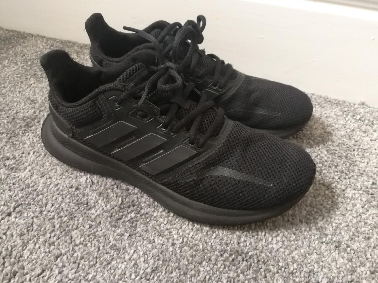 black adidas trainers size 4