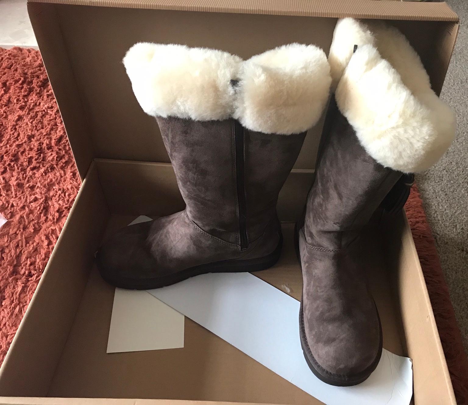 ugg plumdale tall boots