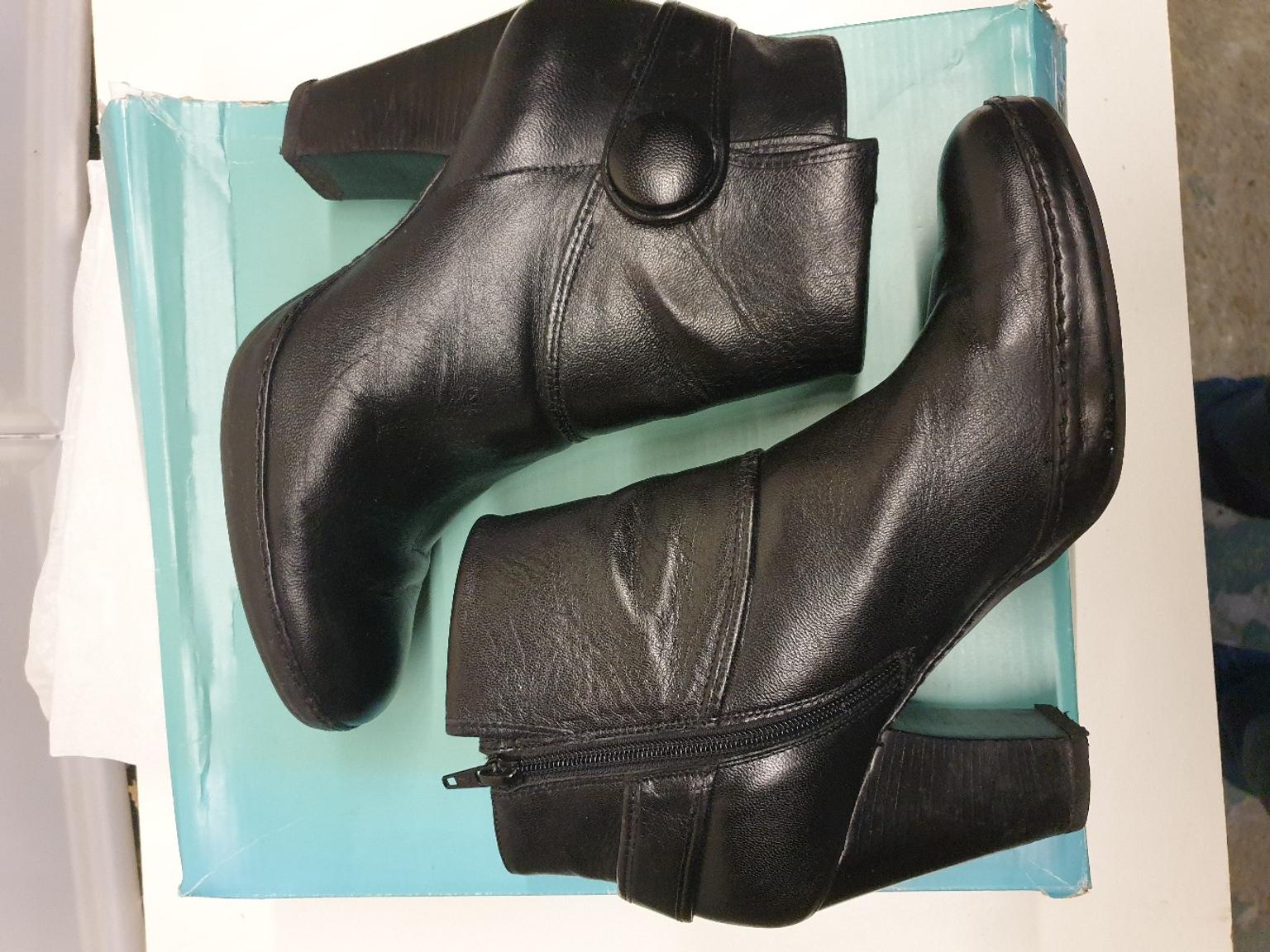 clarks ladies ankle boots sale